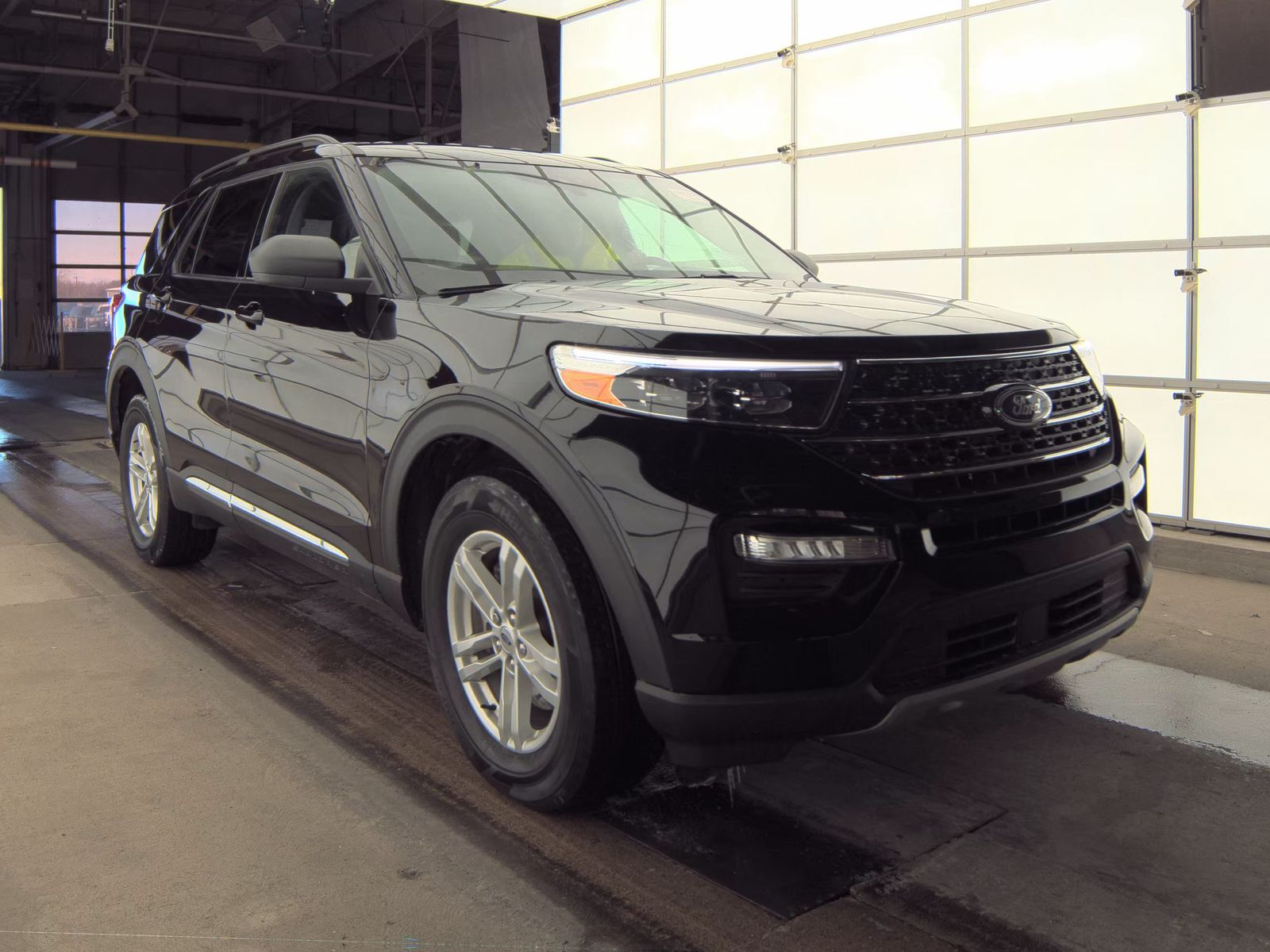 2022 Ford Explorer XLT AWD