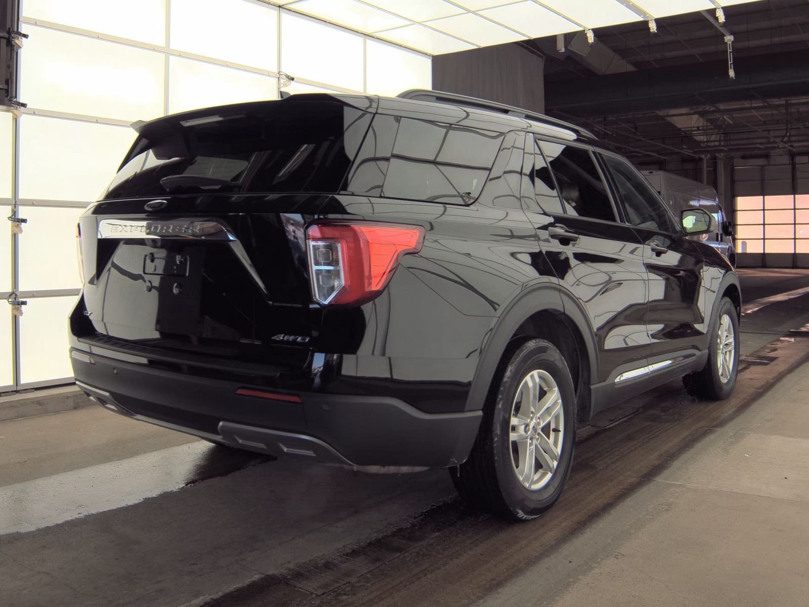 2022 Ford Explorer XLT AWD