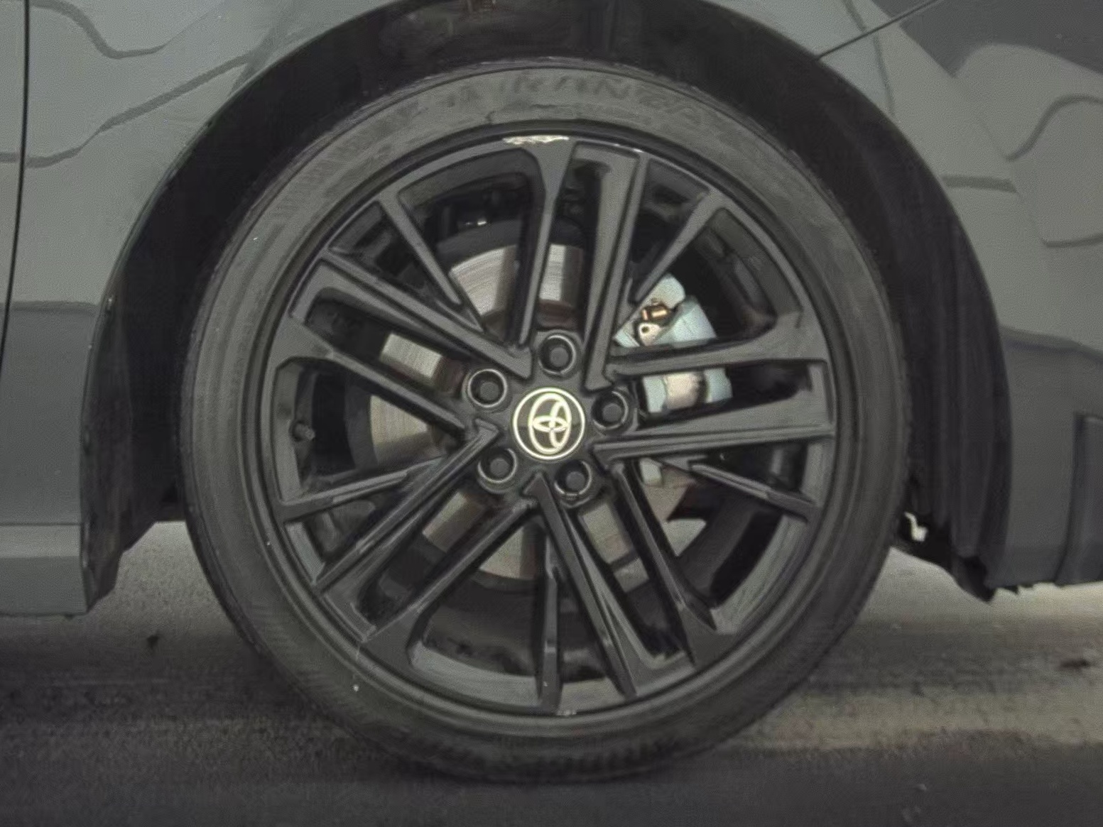 2025 Toyota Camry SE FWD