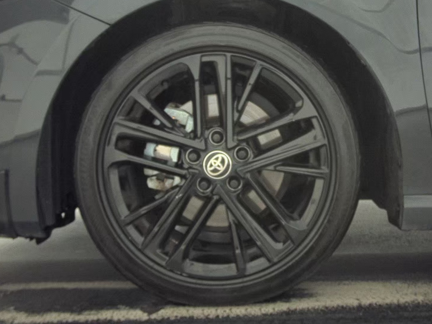 2025 Toyota Camry SE FWD