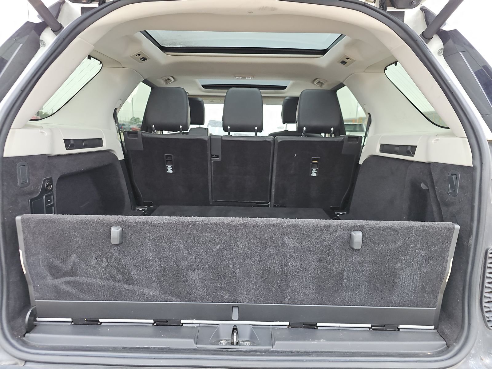 2020 Land Rover Discovery SE AWD