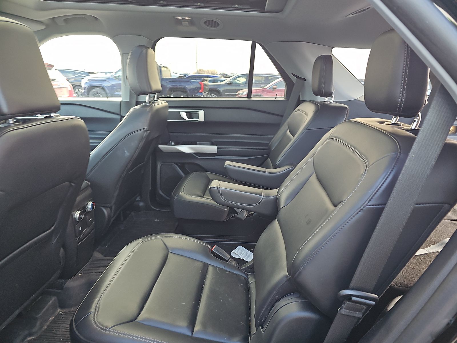 2022 Ford Explorer XLT AWD