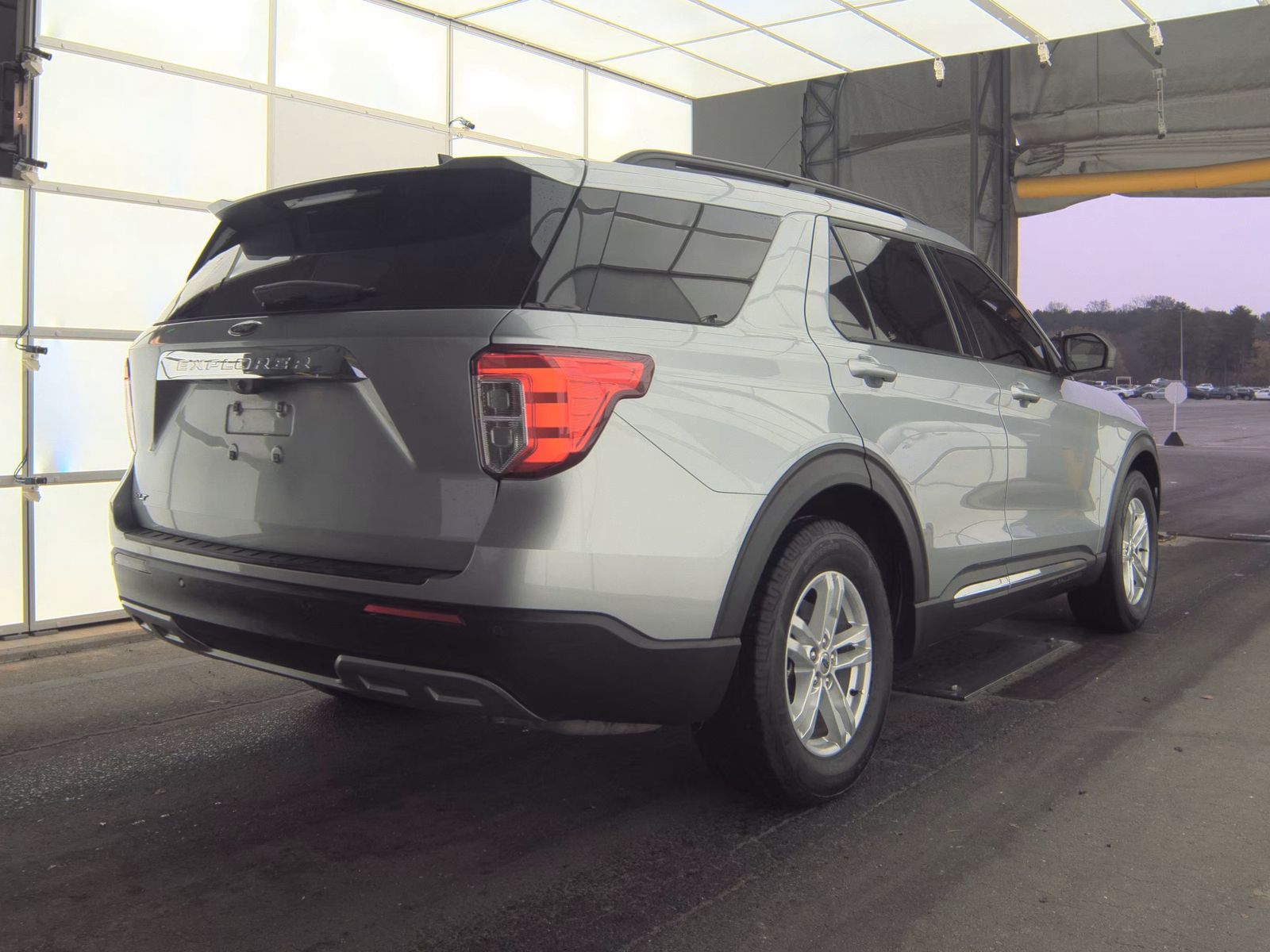 2024 Ford Explorer XLT RWD