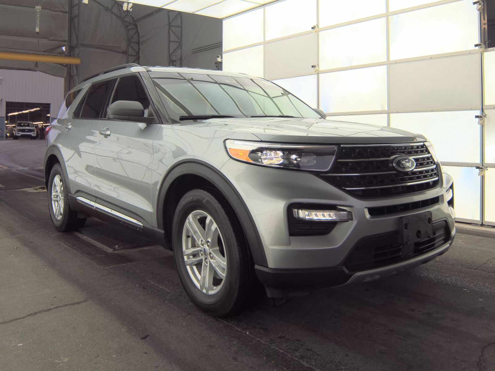 2024 Ford Explorer XLT RWD