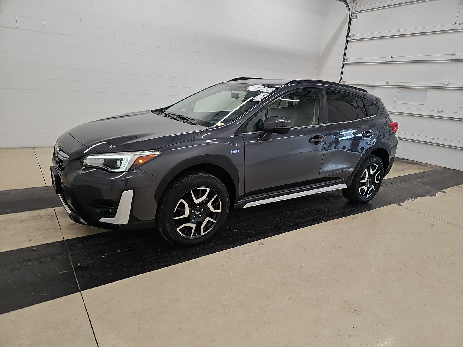 2023 Subaru Crosstrek Hybrid's photo