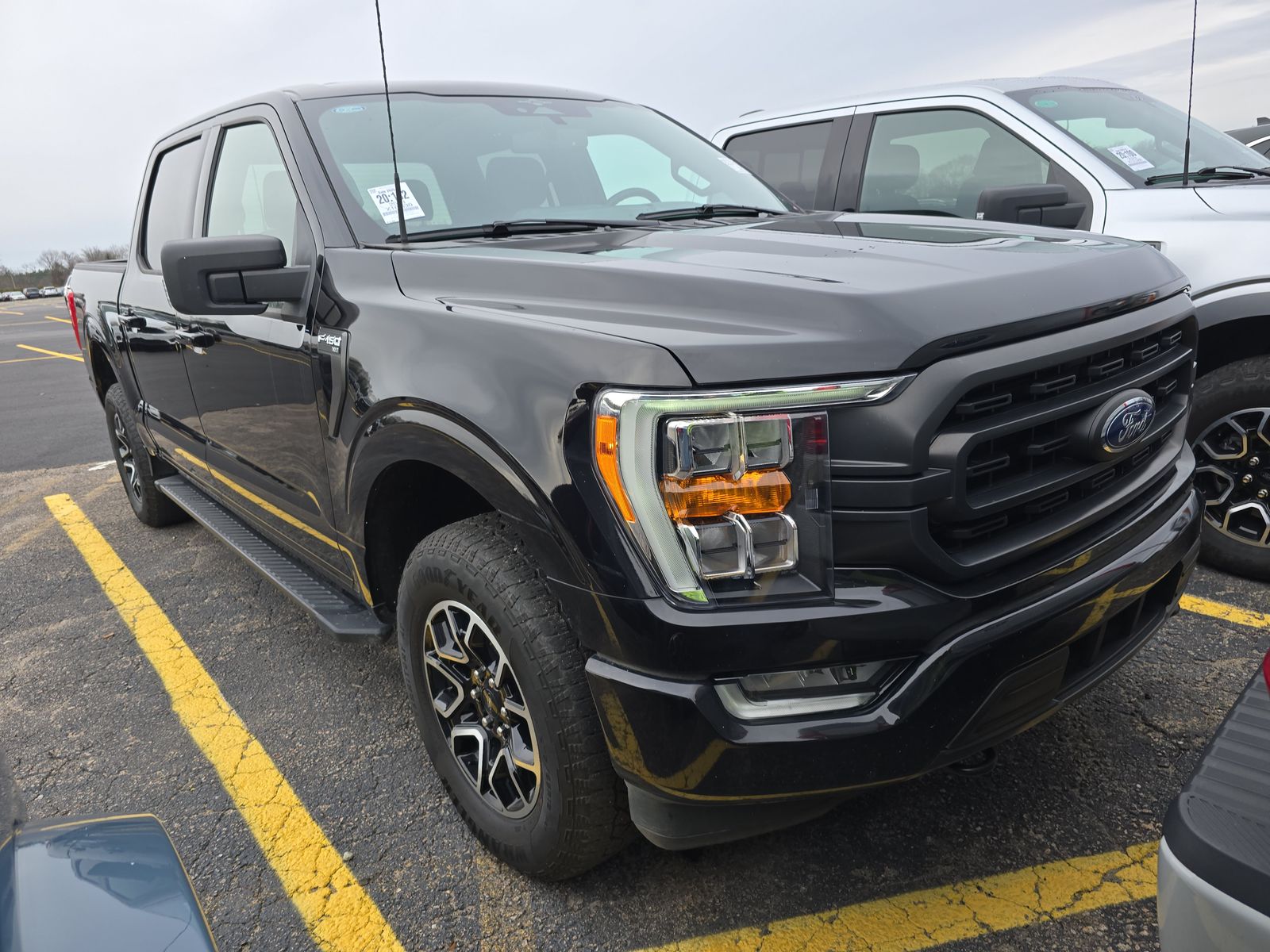 2023 Ford F-150 XLT AWD