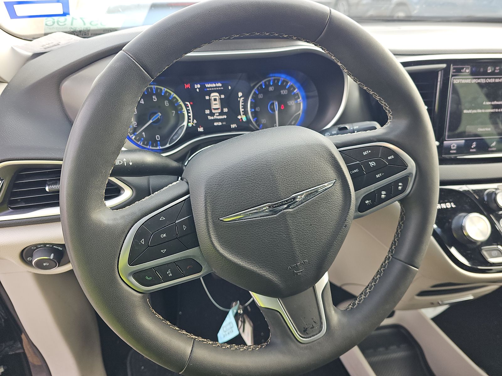 2024 Chrysler Pacifica Touring L FWD