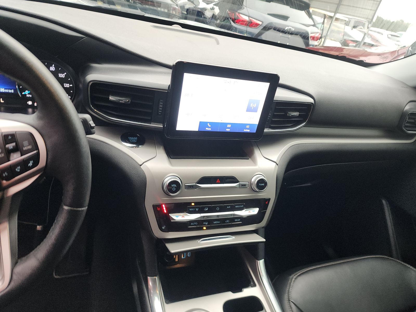 2024 Ford Explorer XLT RWD