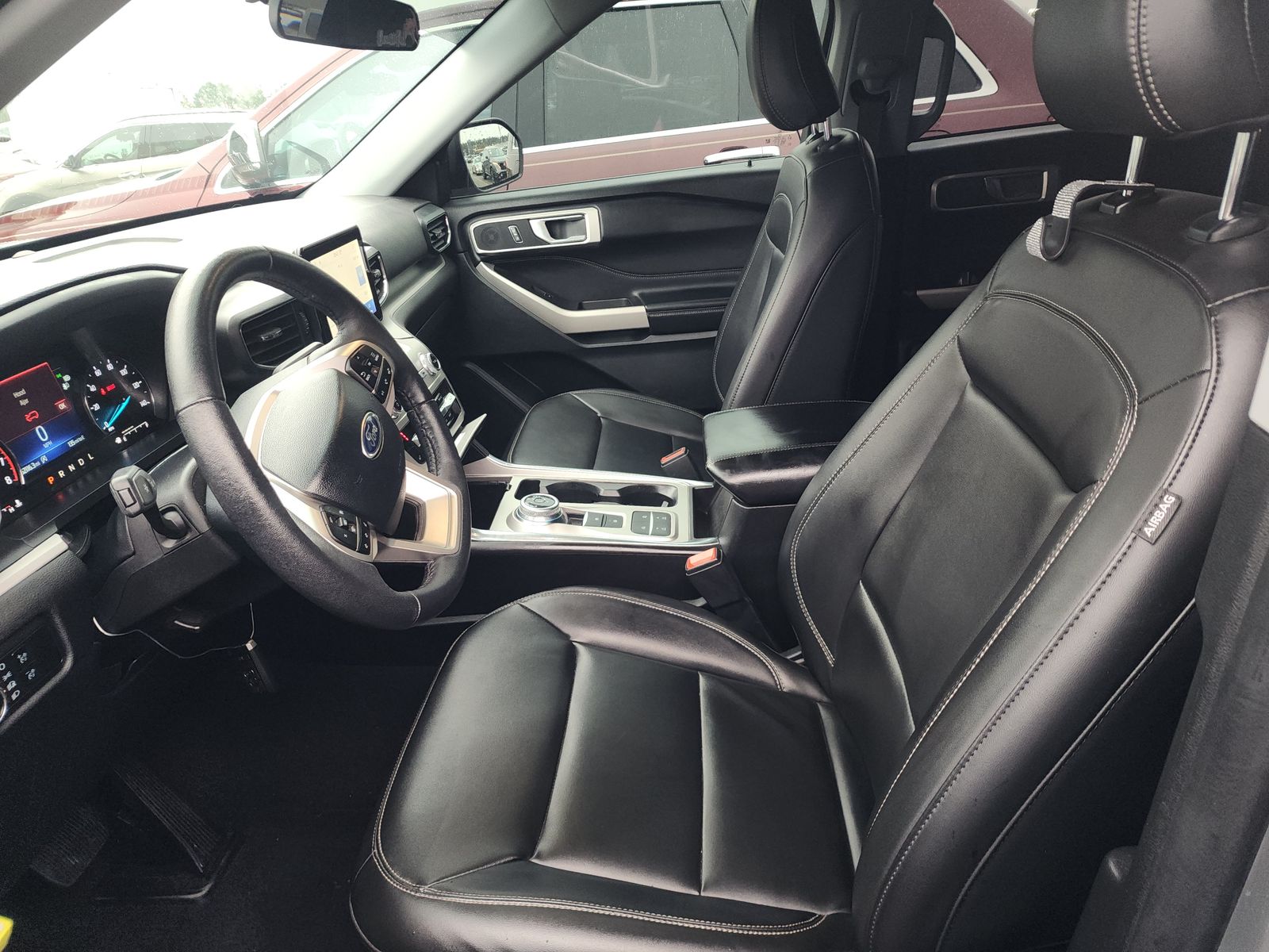 2024 Ford Explorer XLT RWD