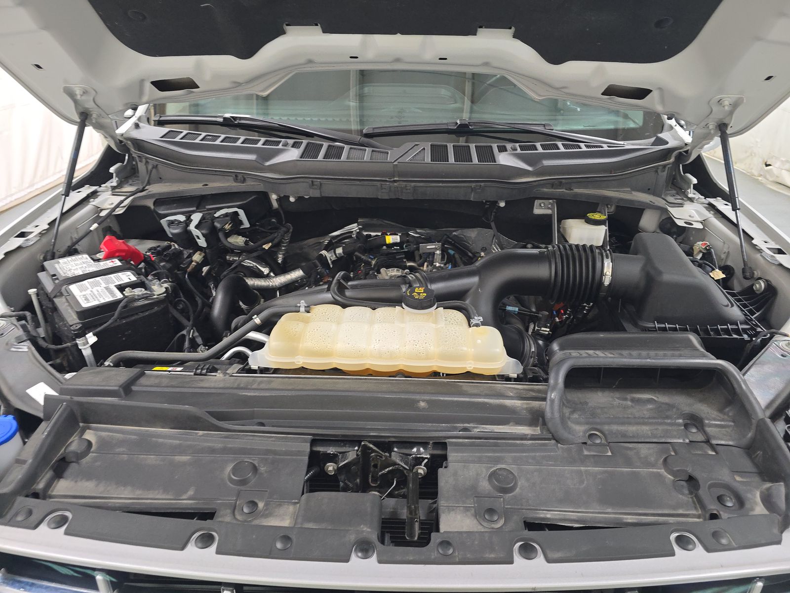 2023 Ford F-150 Lariat AWD