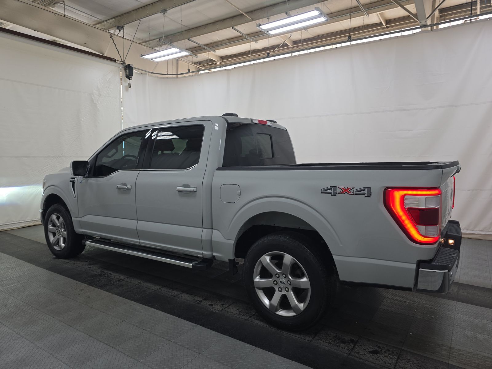 2023 Ford F-150 Lariat AWD