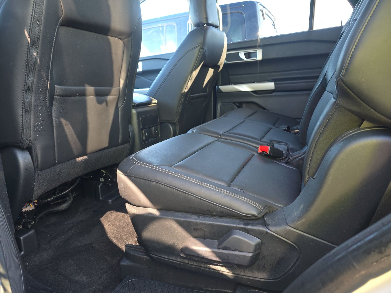 2023 Ford Explorer XLT AWD