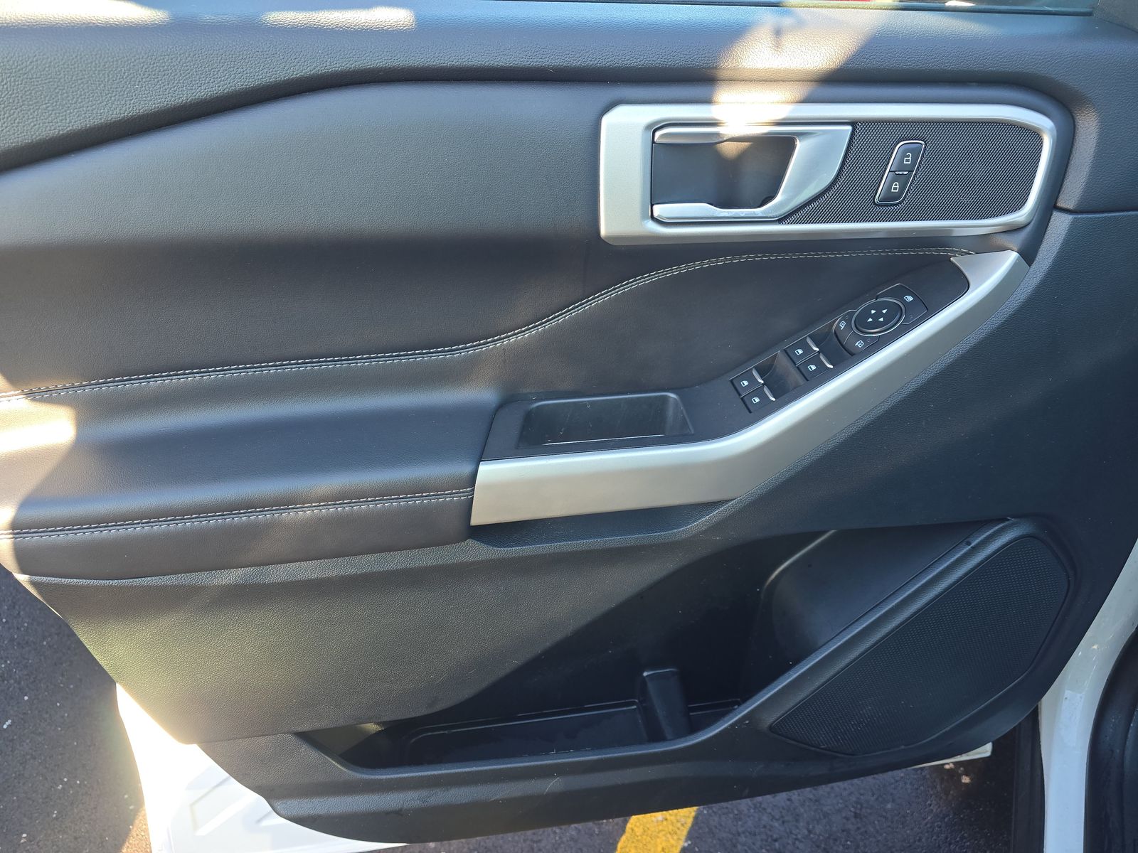 2023 Ford Explorer XLT AWD