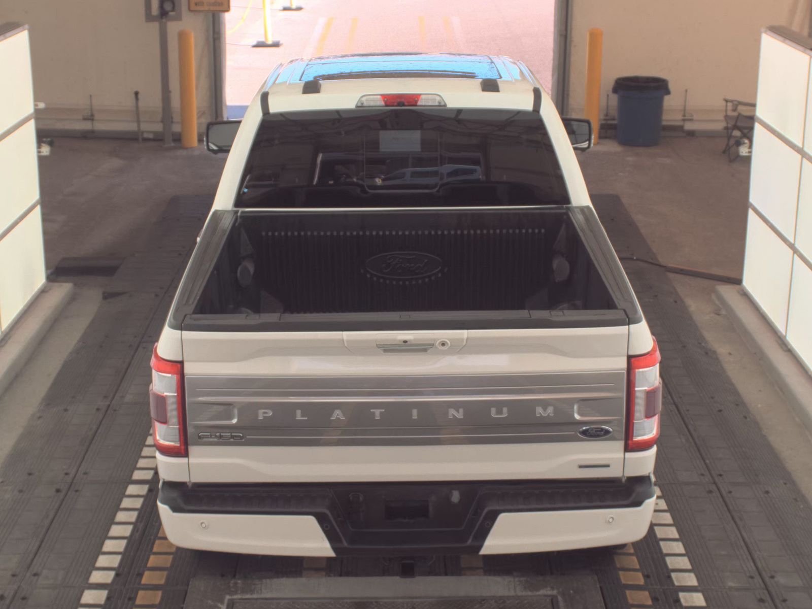 2023 Ford F-150 Platinum AWD