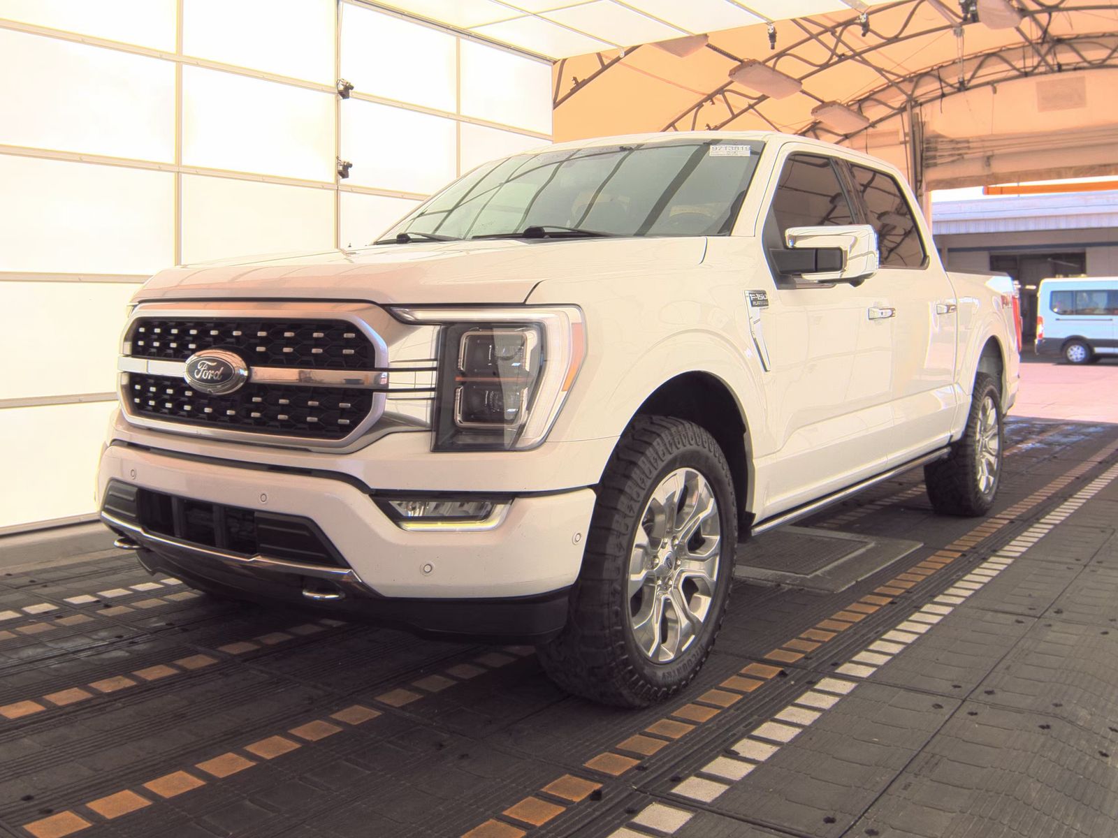 2023 Ford F-150 Platinum AWD