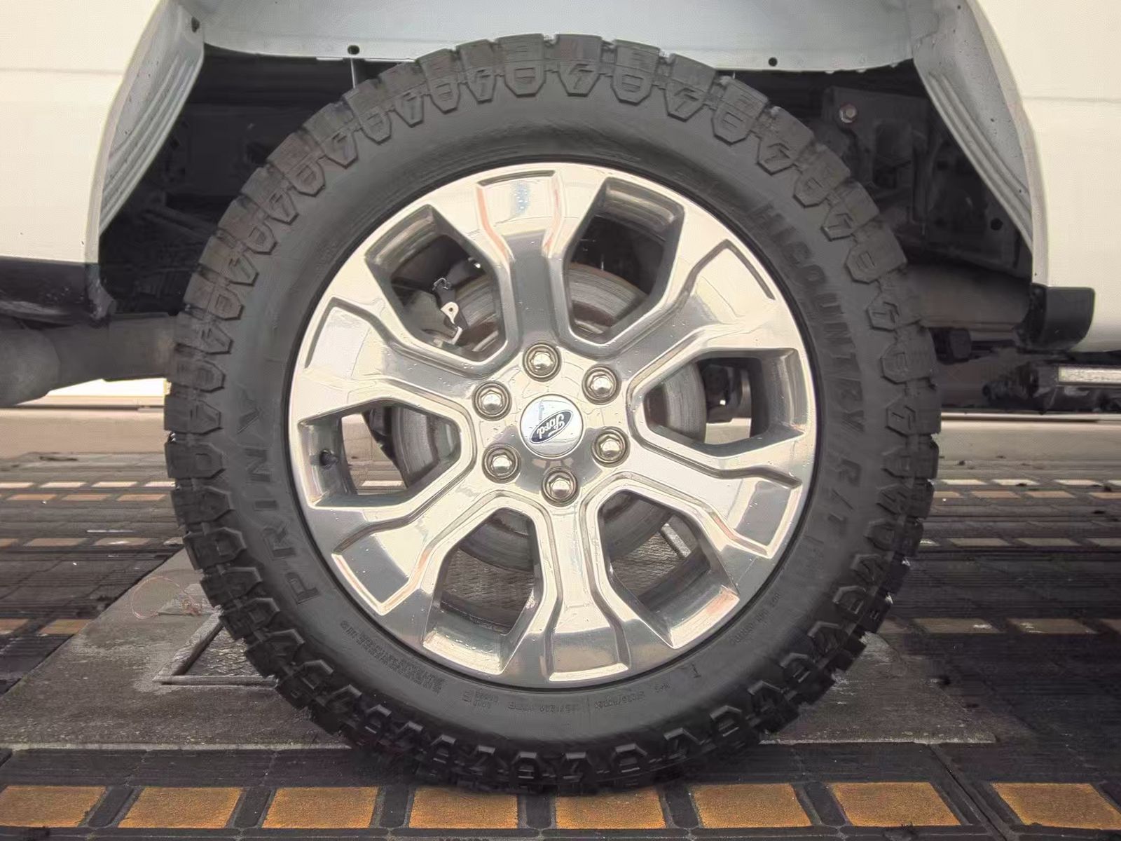 2023 Ford F-150 Platinum AWD