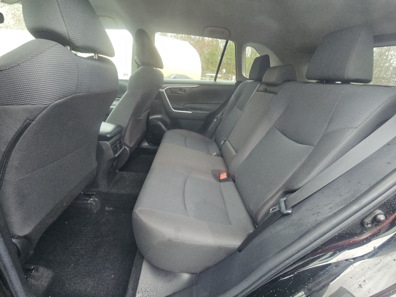 2024 Toyota RAV4 LE FWD