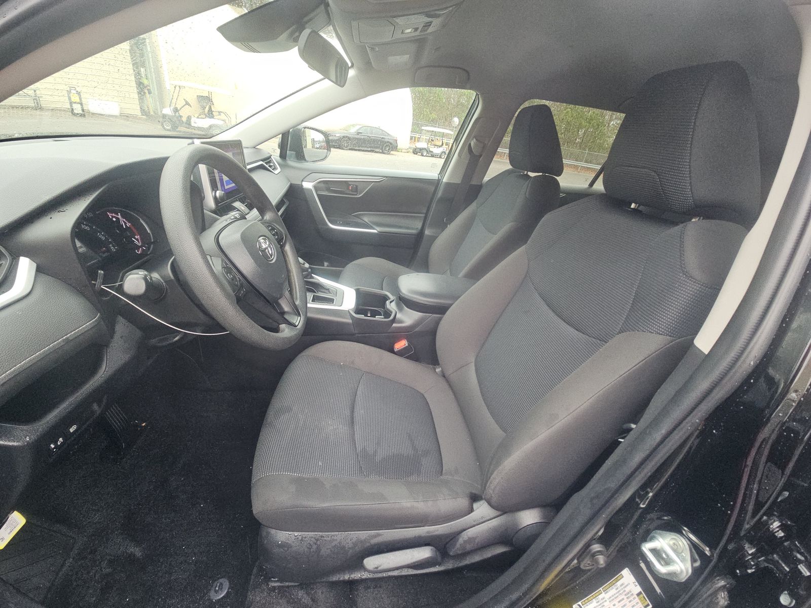 2024 Toyota RAV4 LE FWD