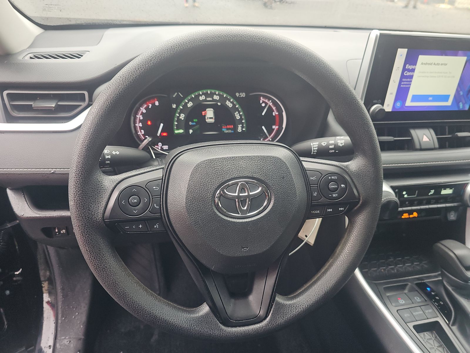 2024 Toyota RAV4 LE FWD