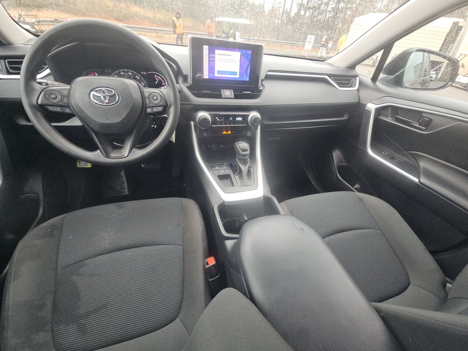 2024 Toyota RAV4 LE FWD