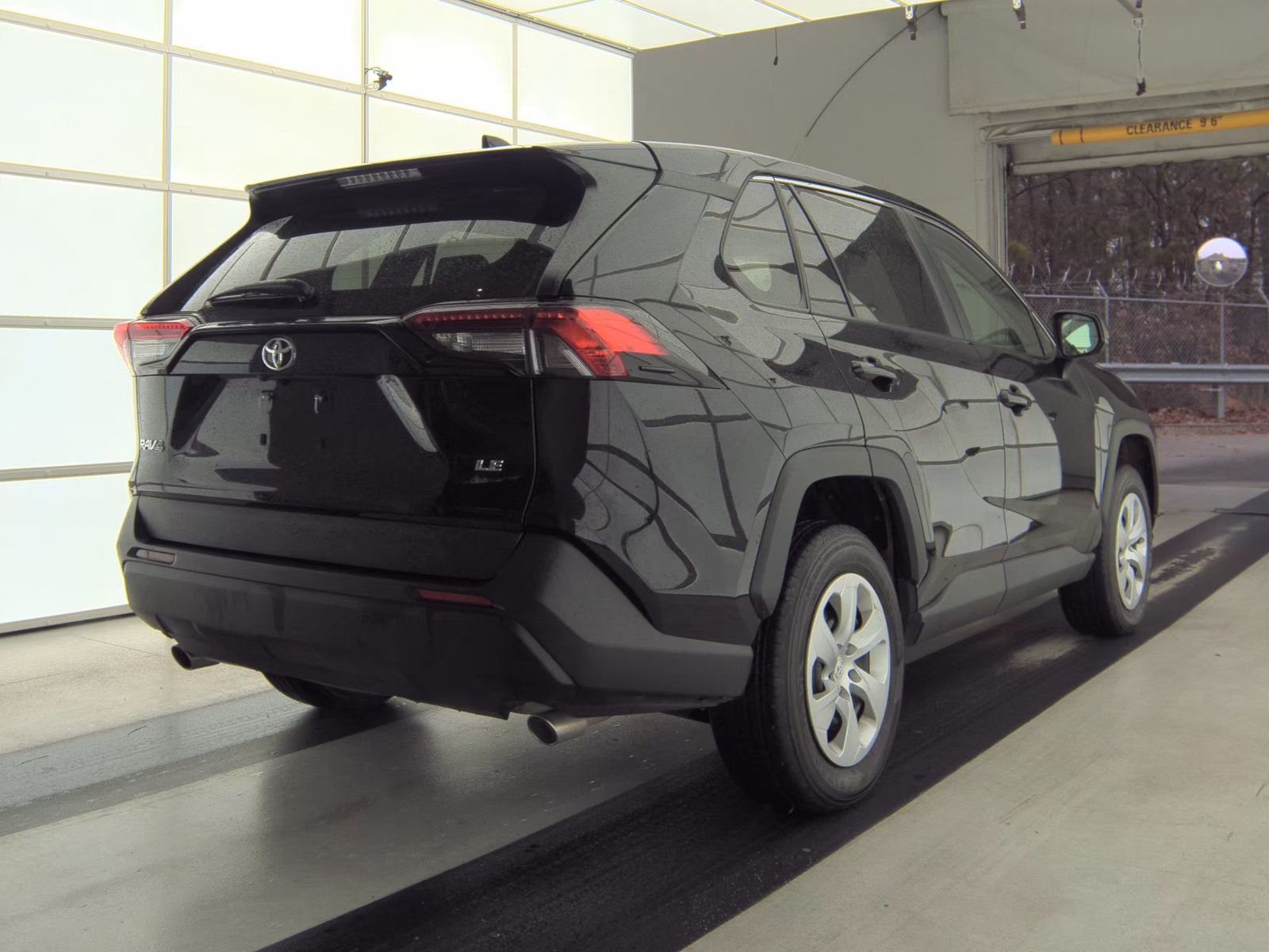 2024 Toyota RAV4 LE FWD