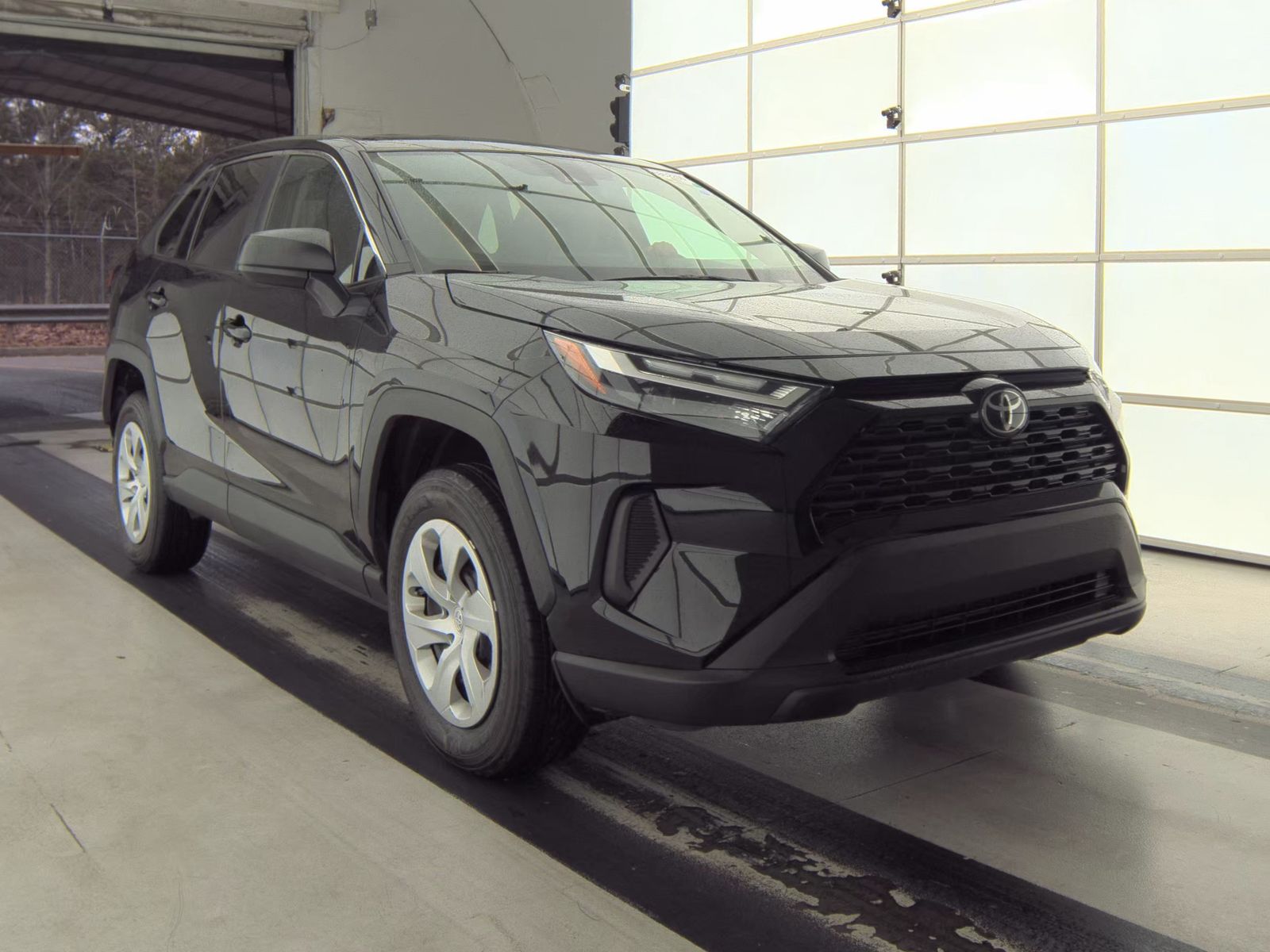 2024 Toyota RAV4 LE FWD