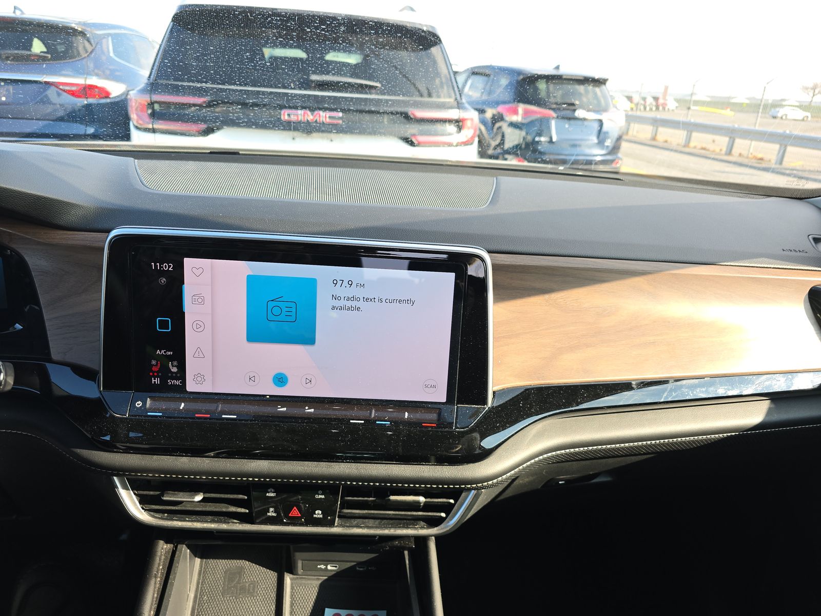 2024 Volkswagen Atlas 2.0T SE AWD