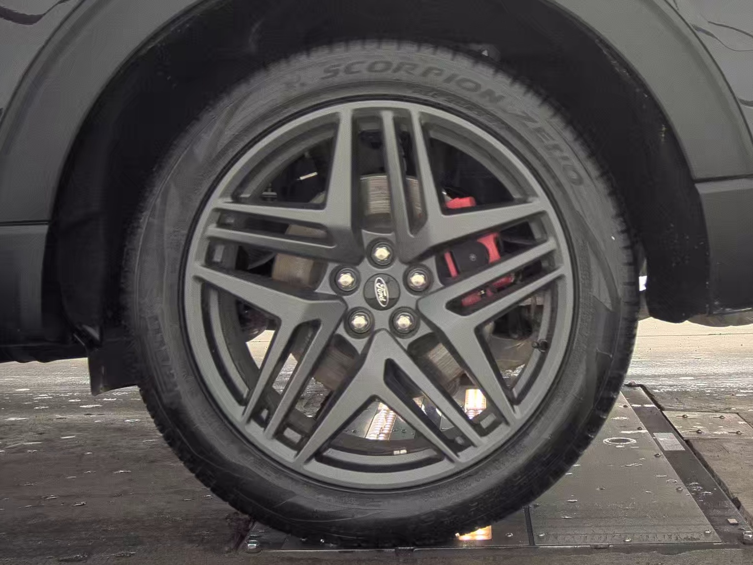 2025 Ford Explorer ST-Line AWD