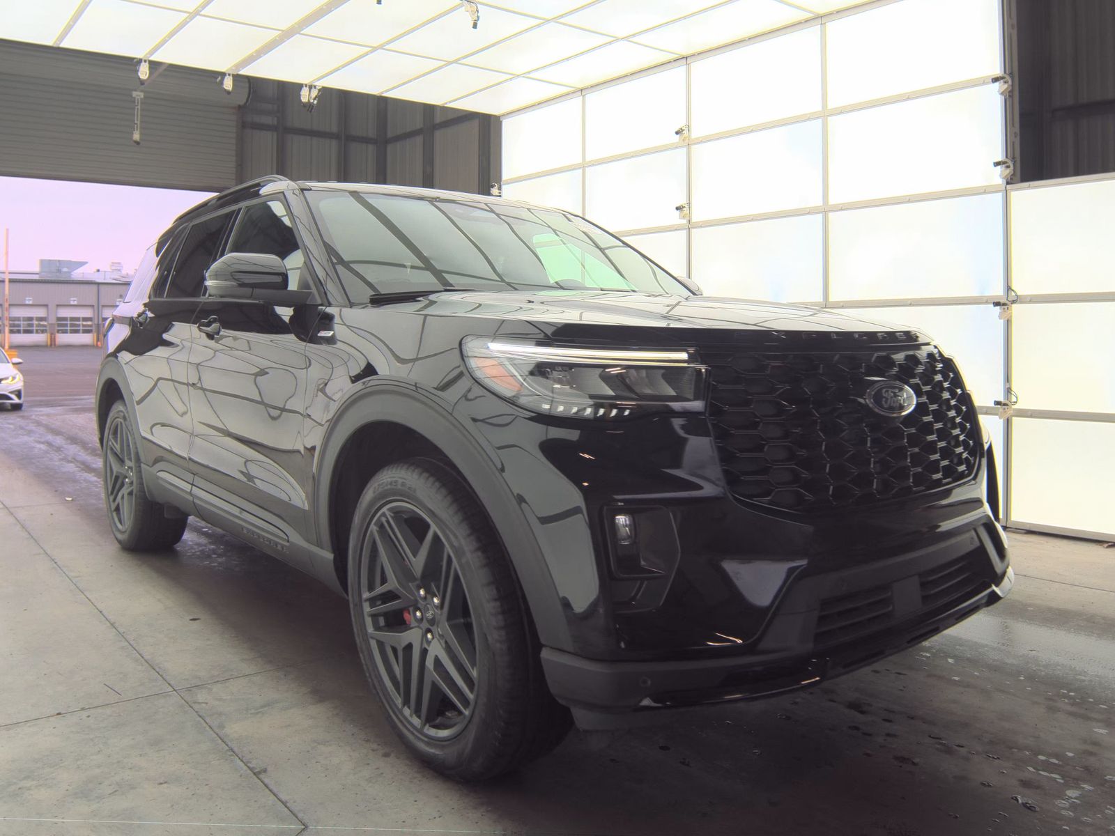 2025 Ford Explorer ST-Line AWD