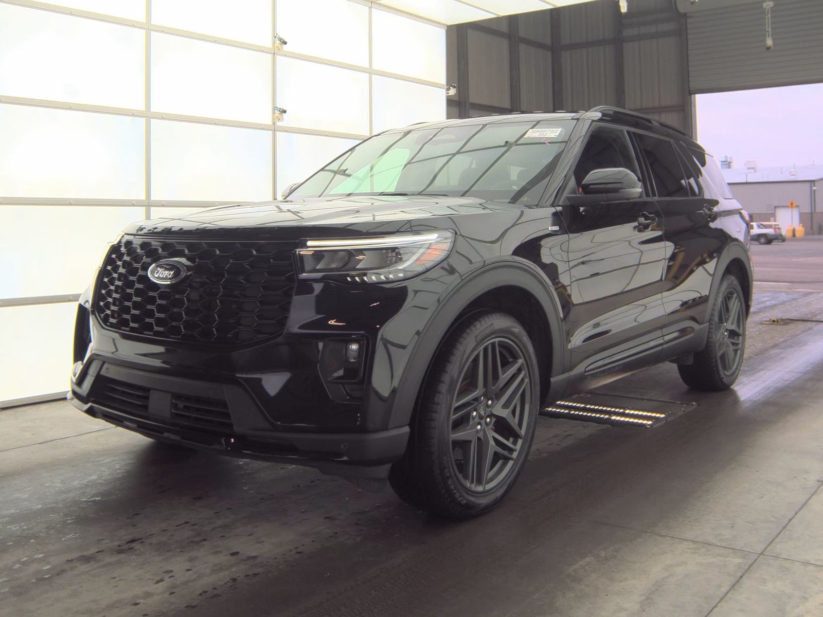 2025 Ford Explorer ST-Line AWD