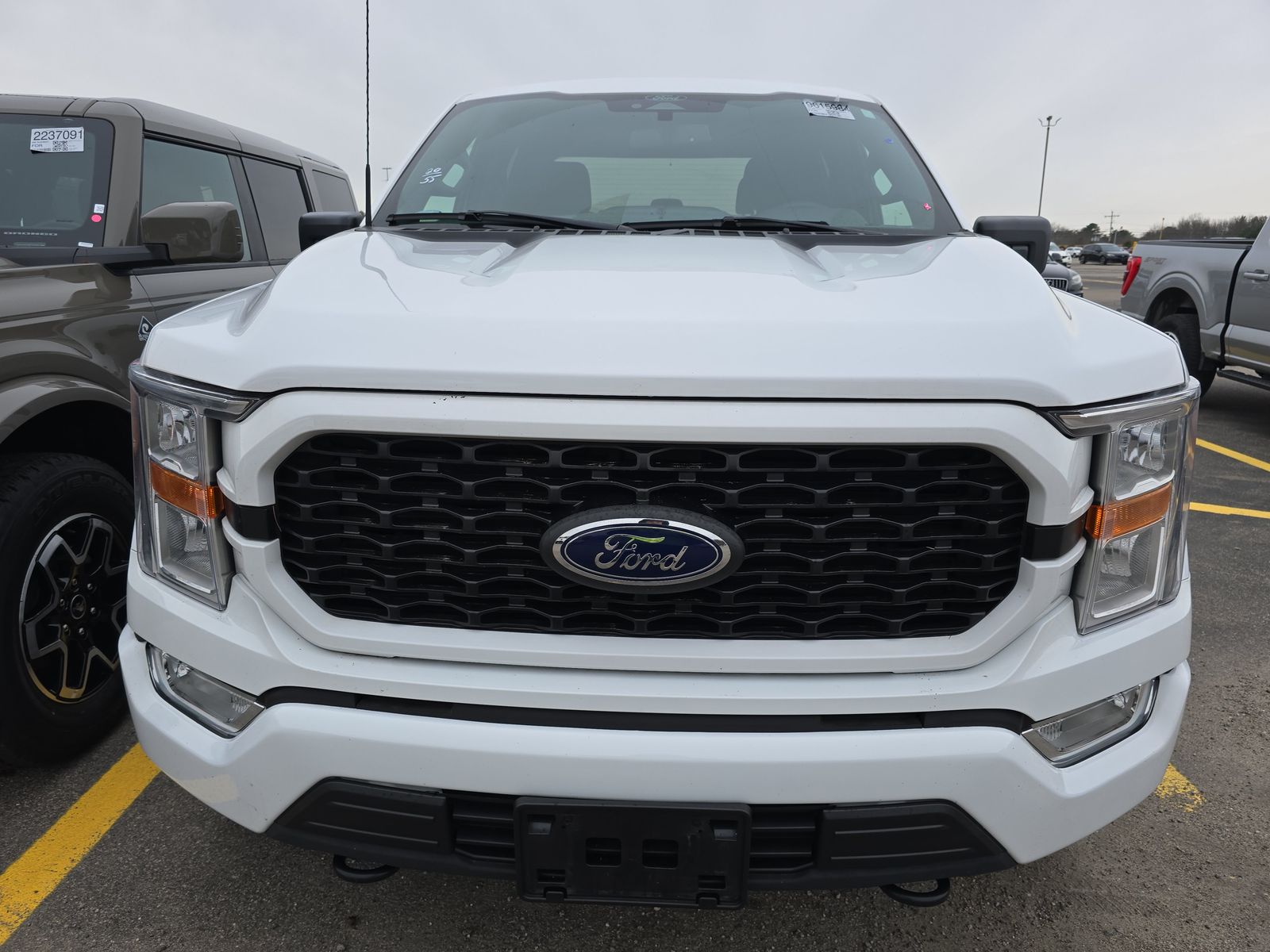 2022 Ford F-150 XL AWD