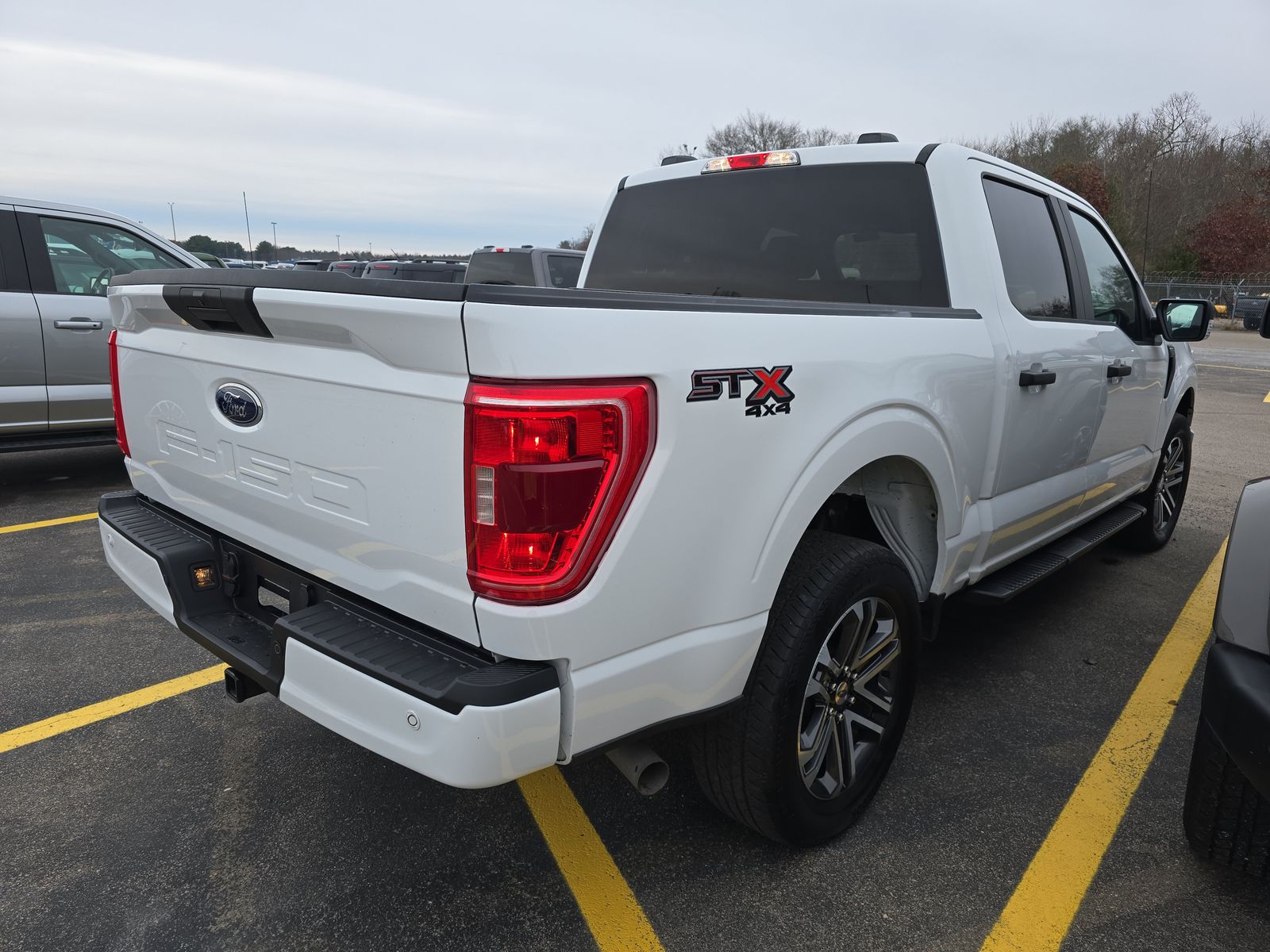 2022 Ford F-150 XL AWD