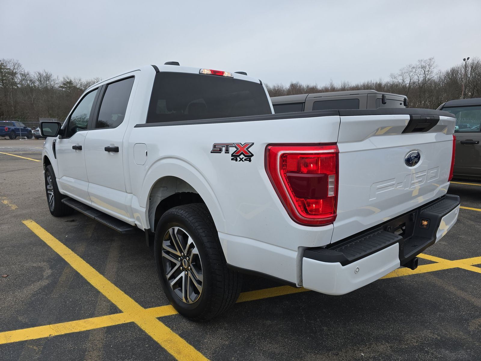 2022 Ford F-150 XL AWD