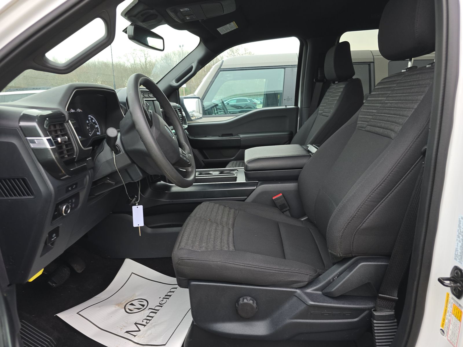 2022 Ford F-150 XL AWD