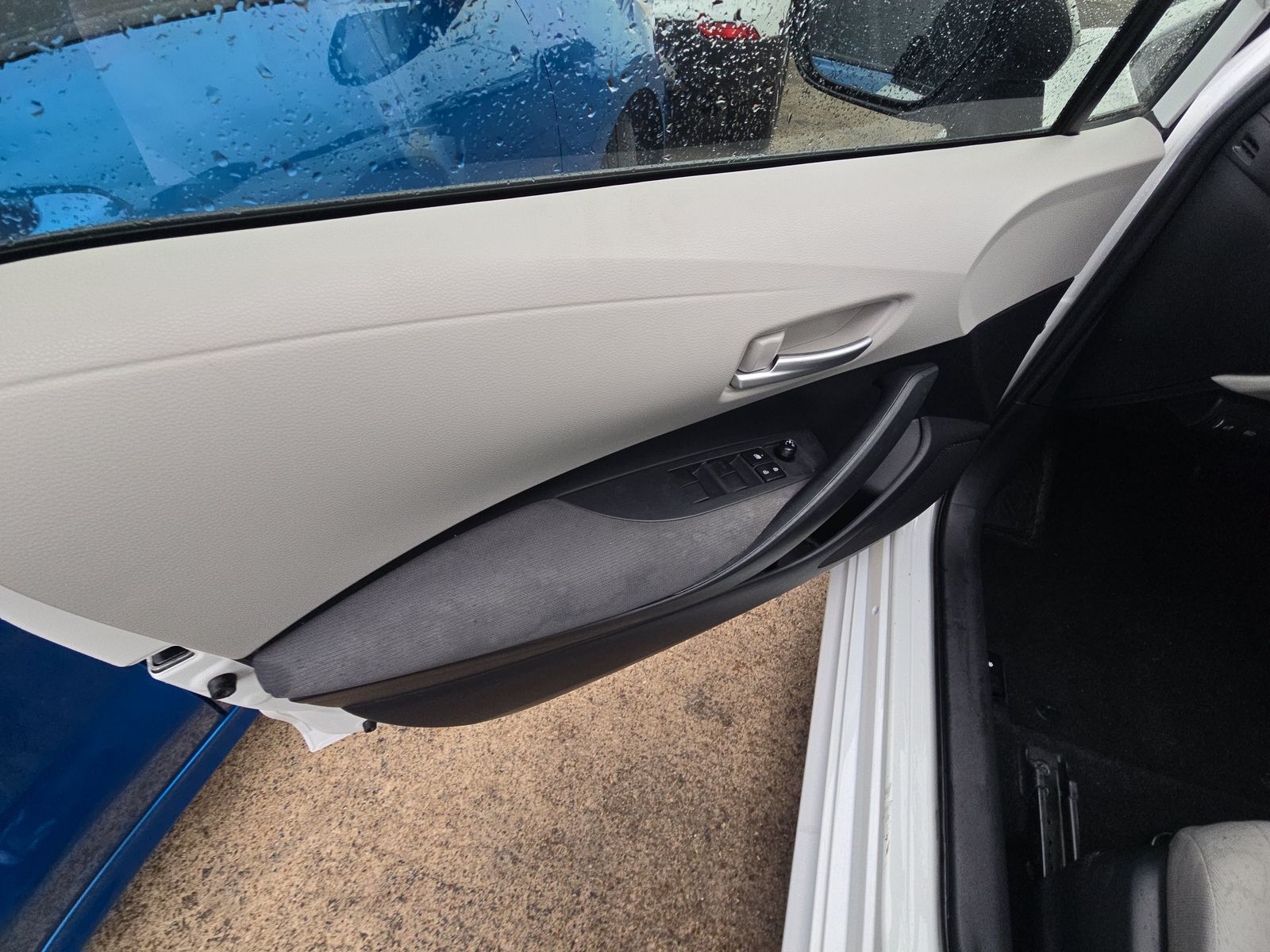 2021 Toyota Corolla Hybrid LE FWD