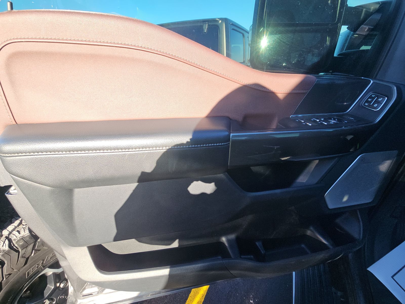 2023 Ford F-150 Hybrid Lariat AWD