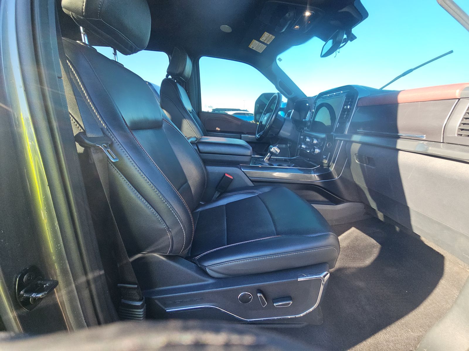 2023 Ford F-150 Hybrid Lariat AWD