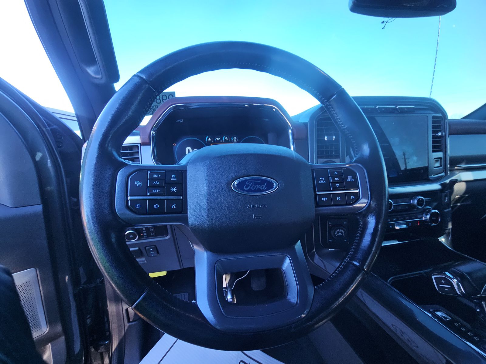2023 Ford F-150 Hybrid Lariat AWD