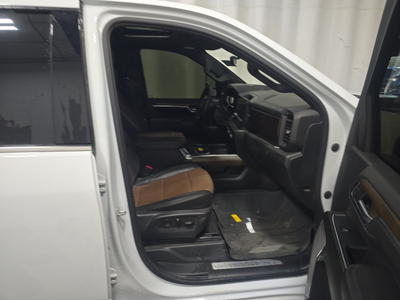 2024 Chevrolet Silverado 3500HD High Country AWD