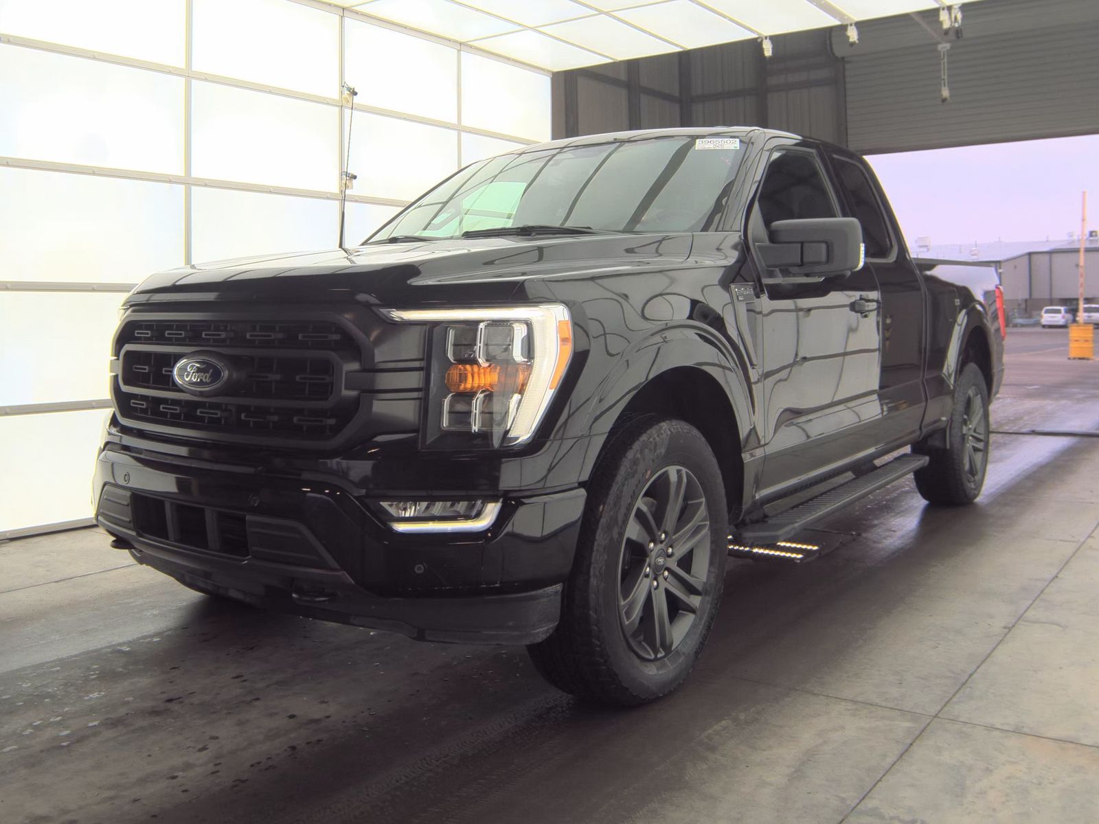 2023 Ford F-150 XLT AWD