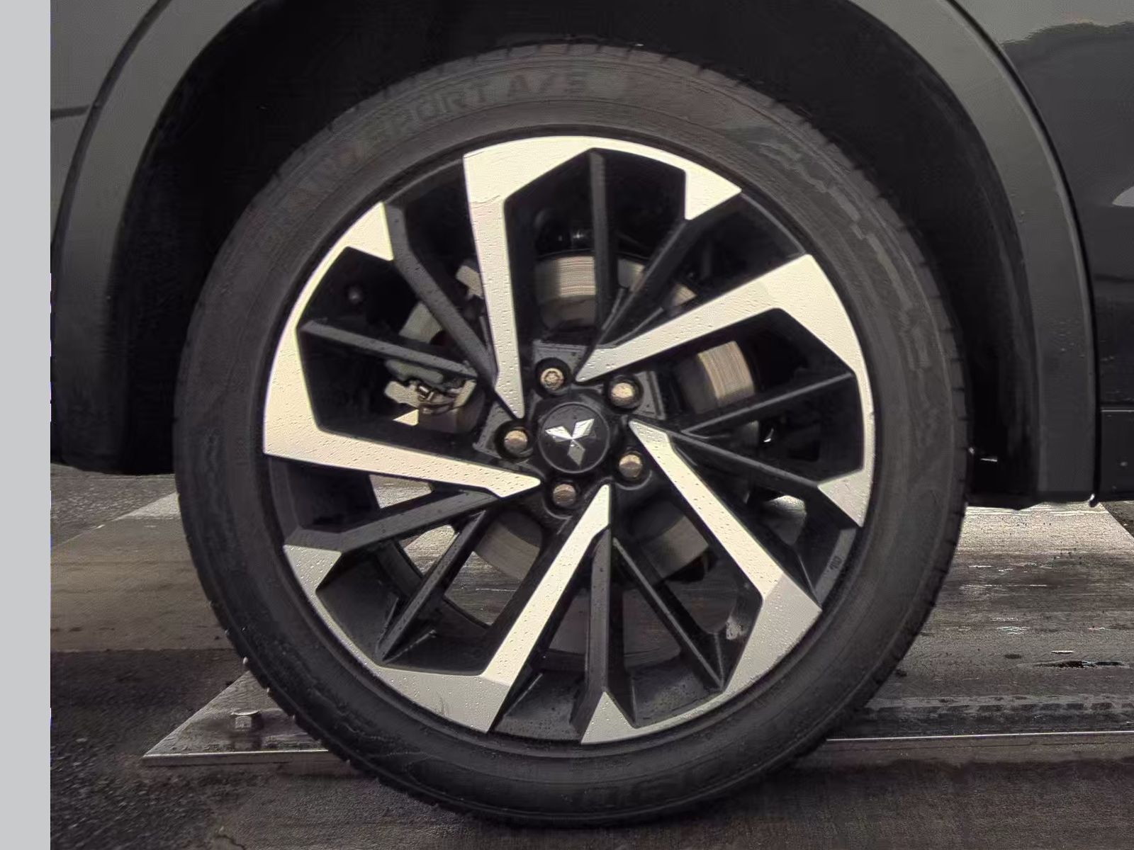 2024 Mitsubishi Outlander SEL FWD