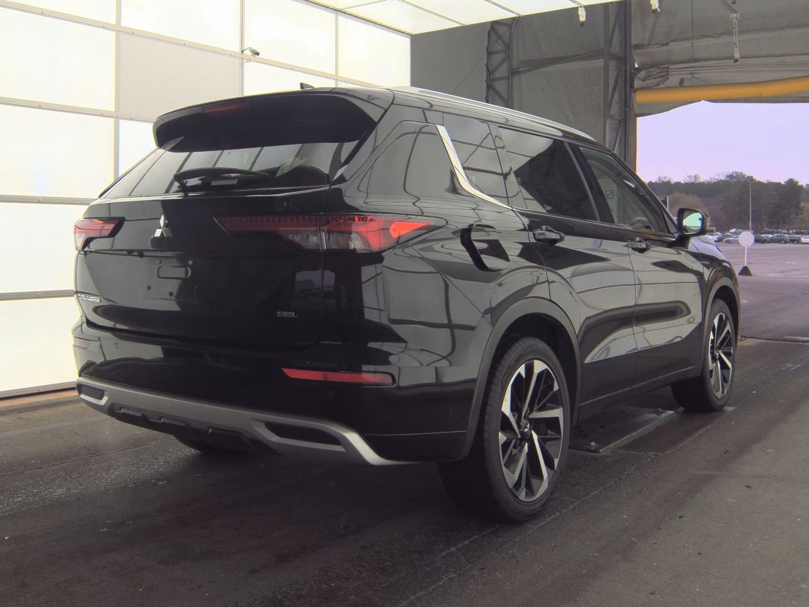 2024 Mitsubishi Outlander SEL FWD