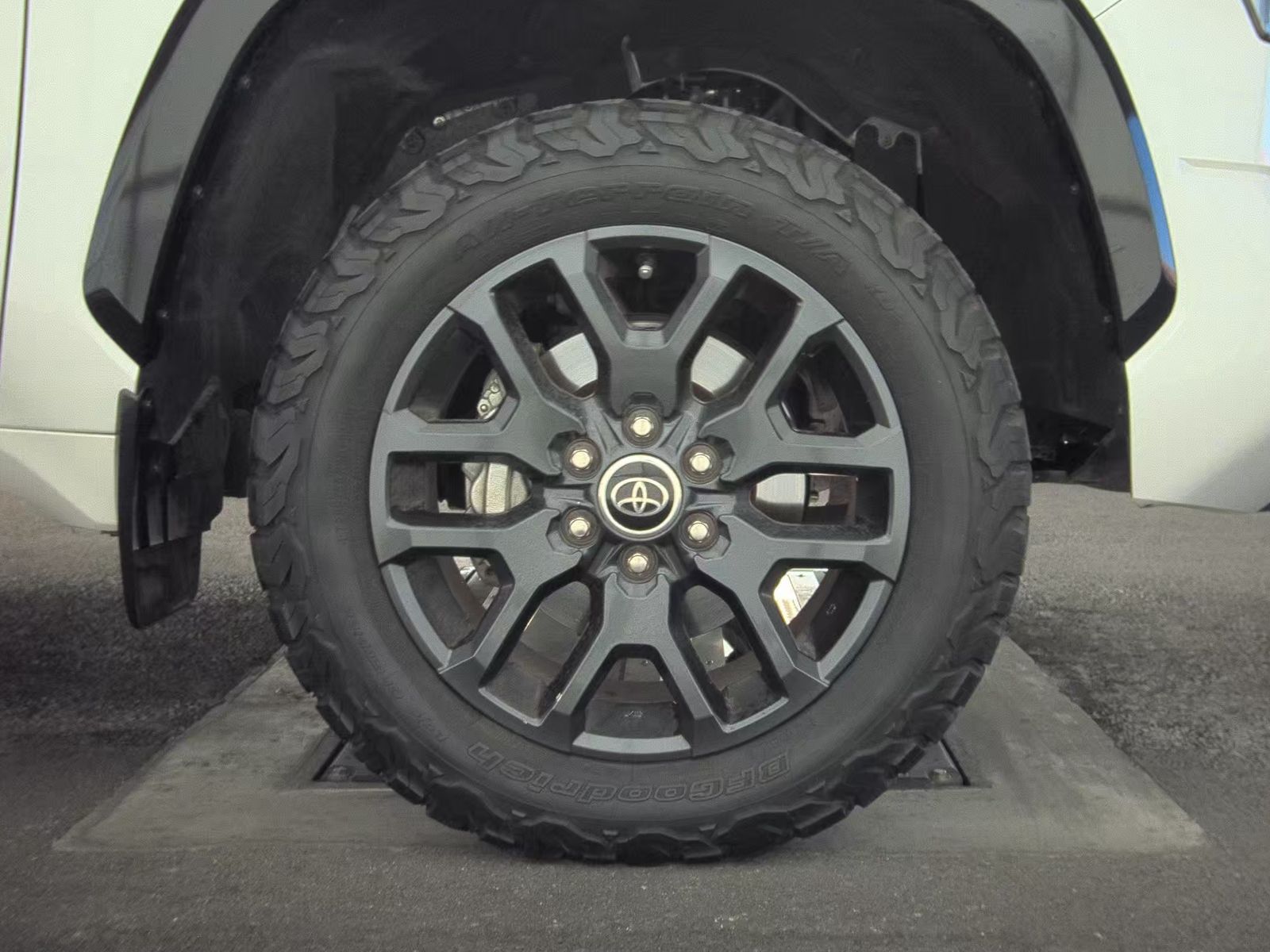 2022 Toyota Tundra Platinum AWD