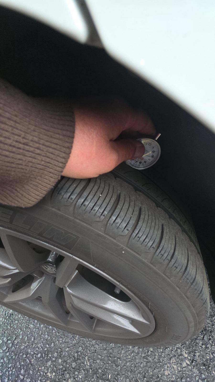 2023 Porsche Macan T AWD