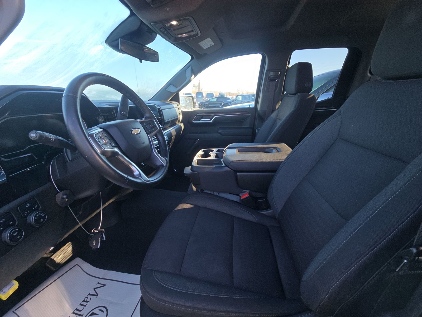 2023 Chevrolet Silverado 1500 LT AWD