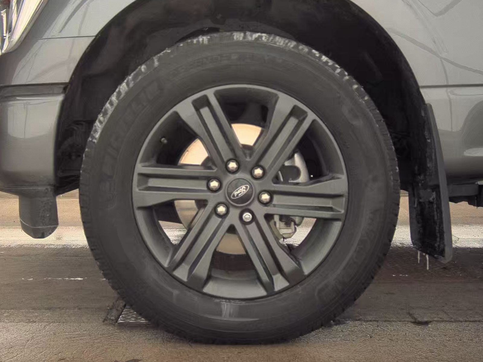 2023 Ford F-150 Hybrid Lariat AWD