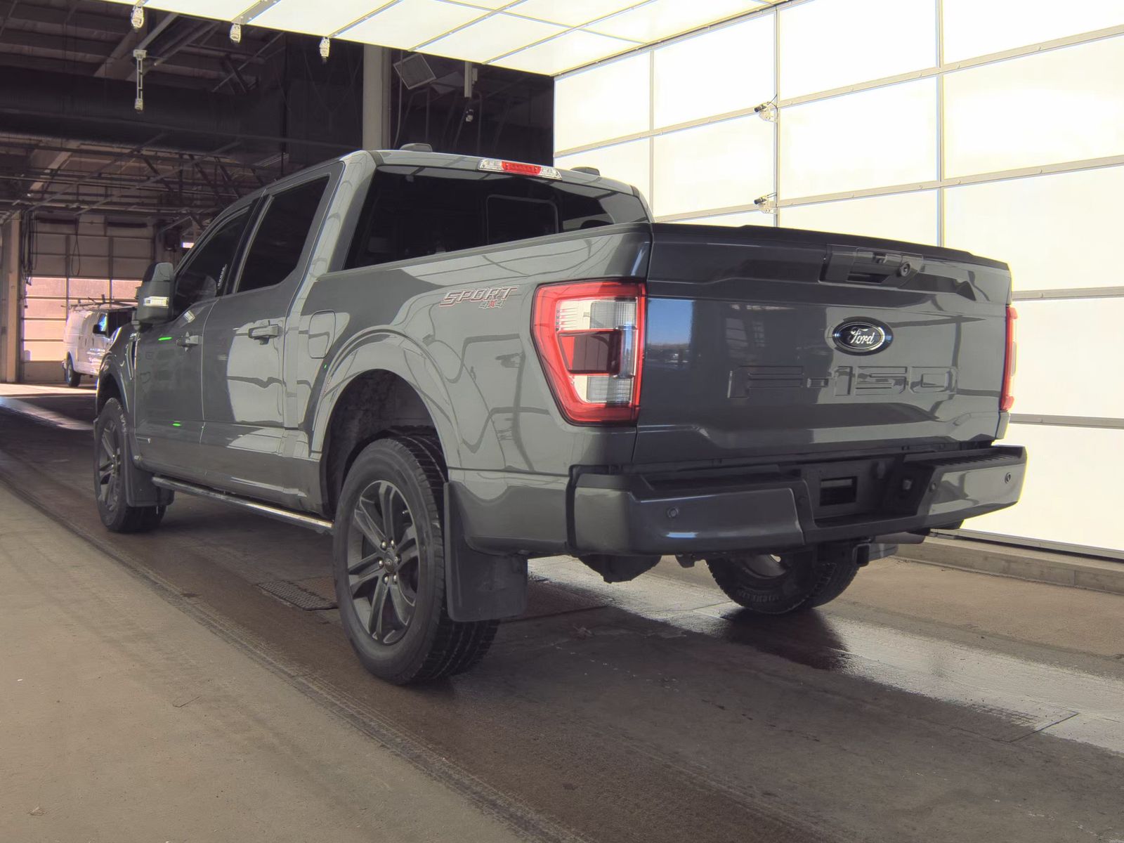 2023 Ford F-150 Hybrid Lariat AWD