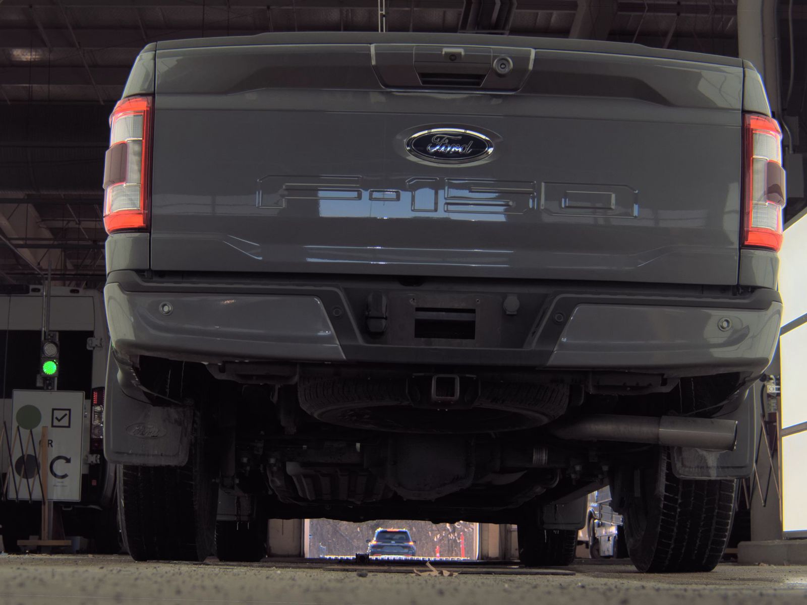 2023 Ford F-150 Hybrid Lariat AWD