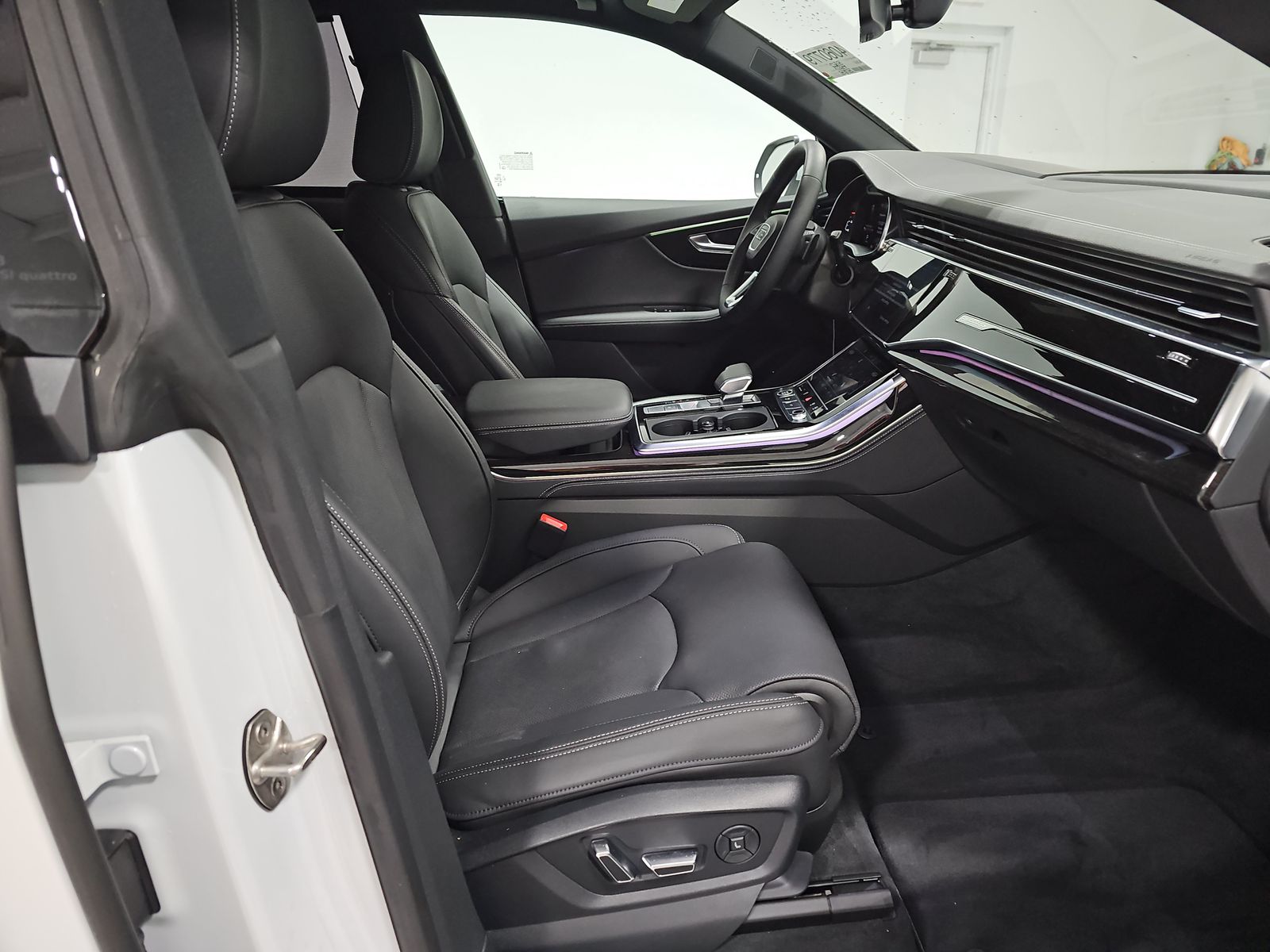 2025 Audi Q8 Prestige AWD