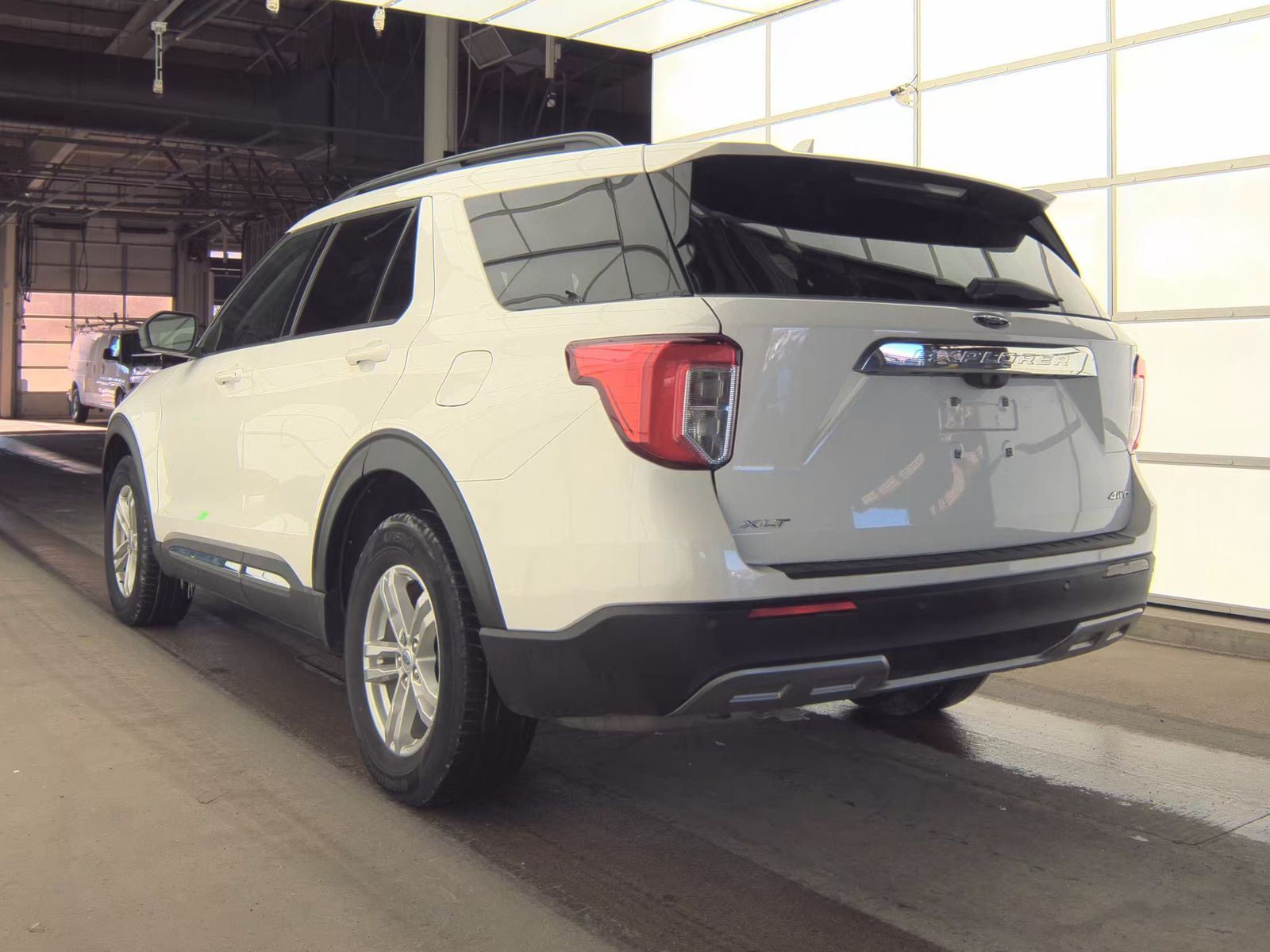 2023 Ford Explorer XLT AWD